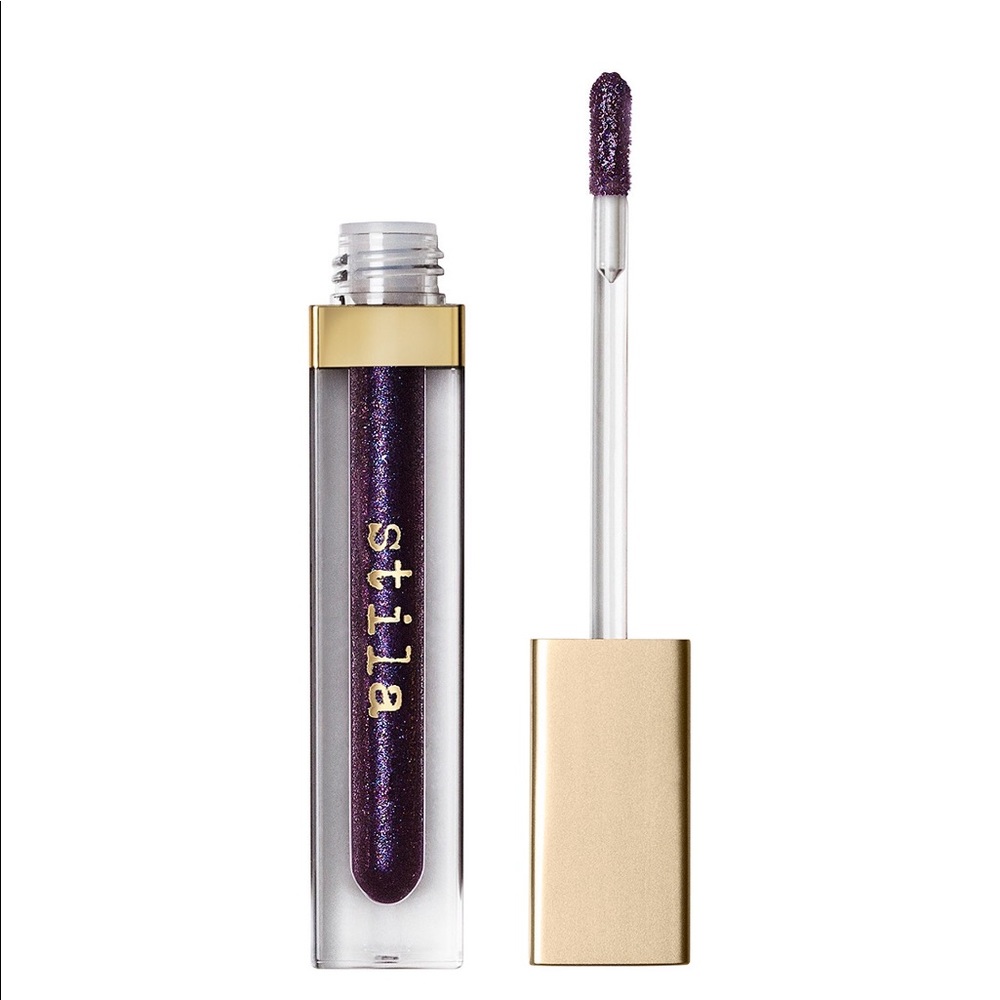 Stila beauty boss lip gloss in “in the black”